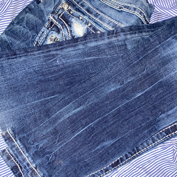 Sold!! - Picture 5 of 5